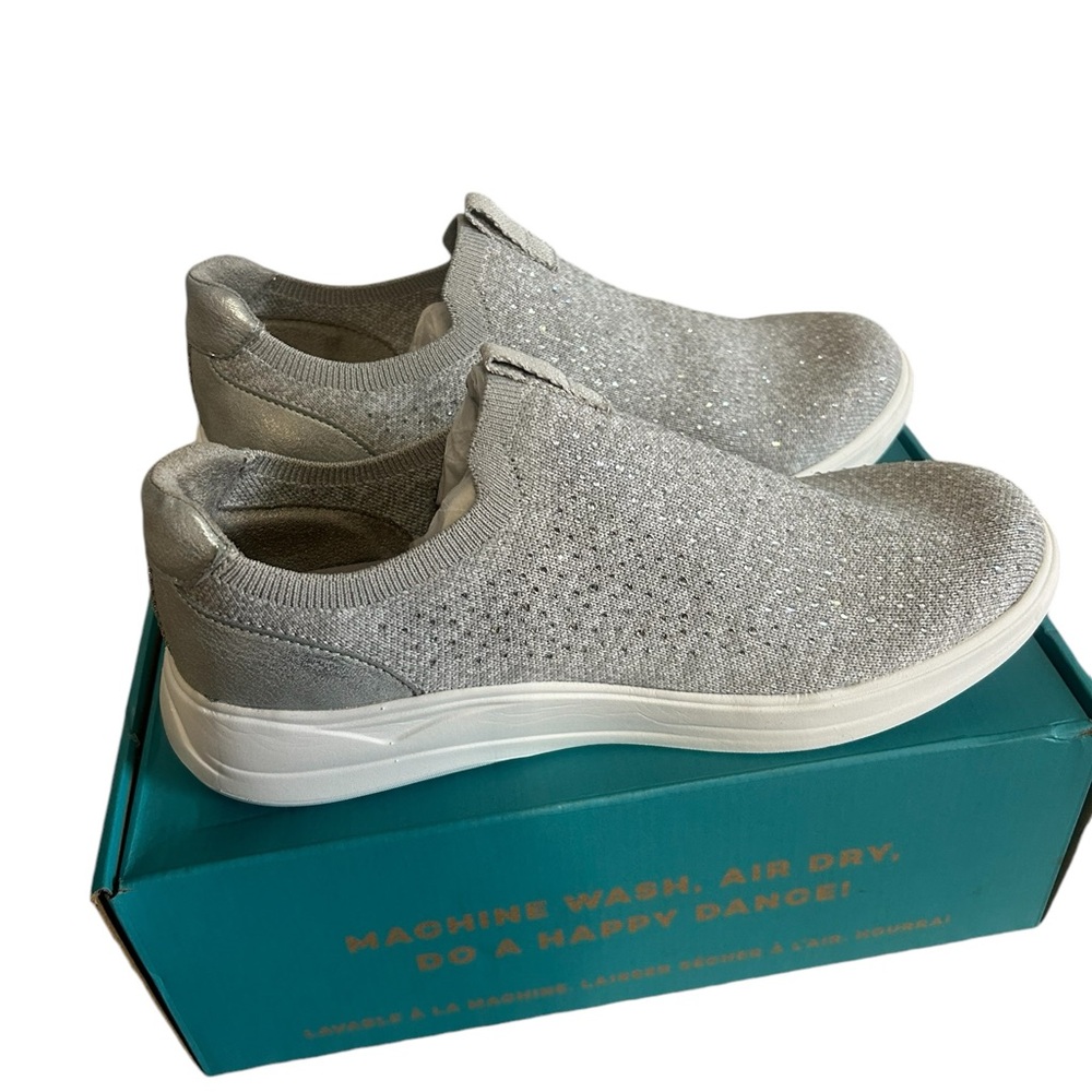 Bzees Shoes Twilight Krystal Embellished Knit Slip Ons Comfort NIB Size 9 W